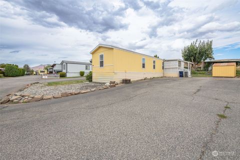 A home in East Wenatchee