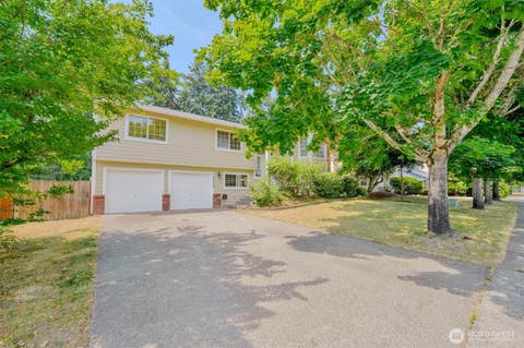 Photo of 10728 211th Avenue Ct E, Bonney Lake, WA 98391 (MLS # 2556989)