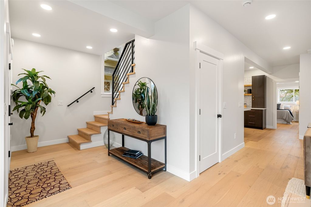 Photo of 1616 21st Avenue, Seattle, WA 98122 (MLS # 2438363)
