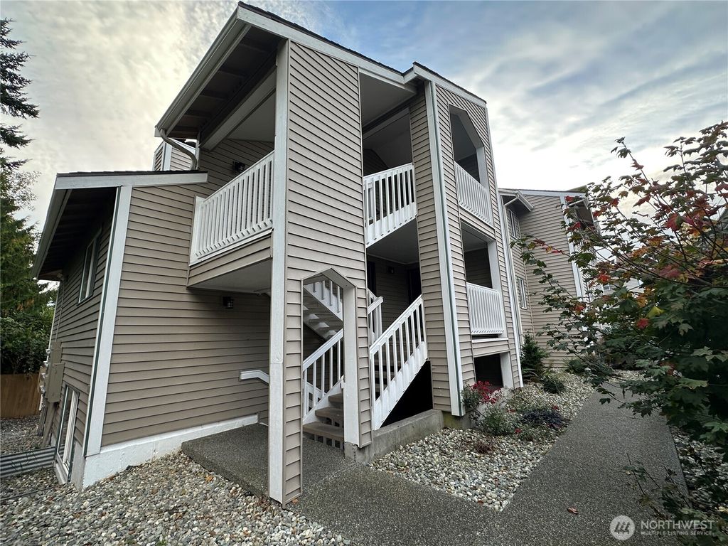 Photo of 1410 W Casino Road #26, Everett, WA 98204 (MLS # 2443672)