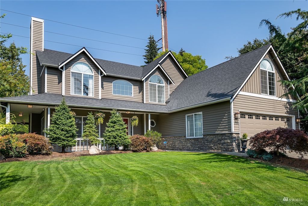 Photo of 13160 86th Place NE, Kirkland, WA 98034 (MLS # 1990686)