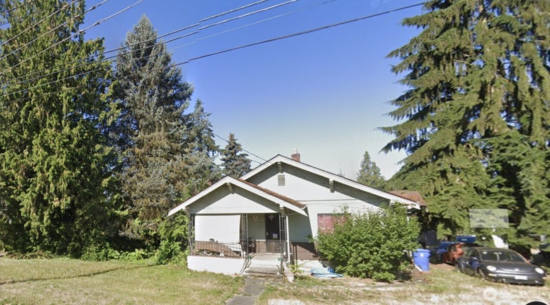 6422 Pacific Avenue