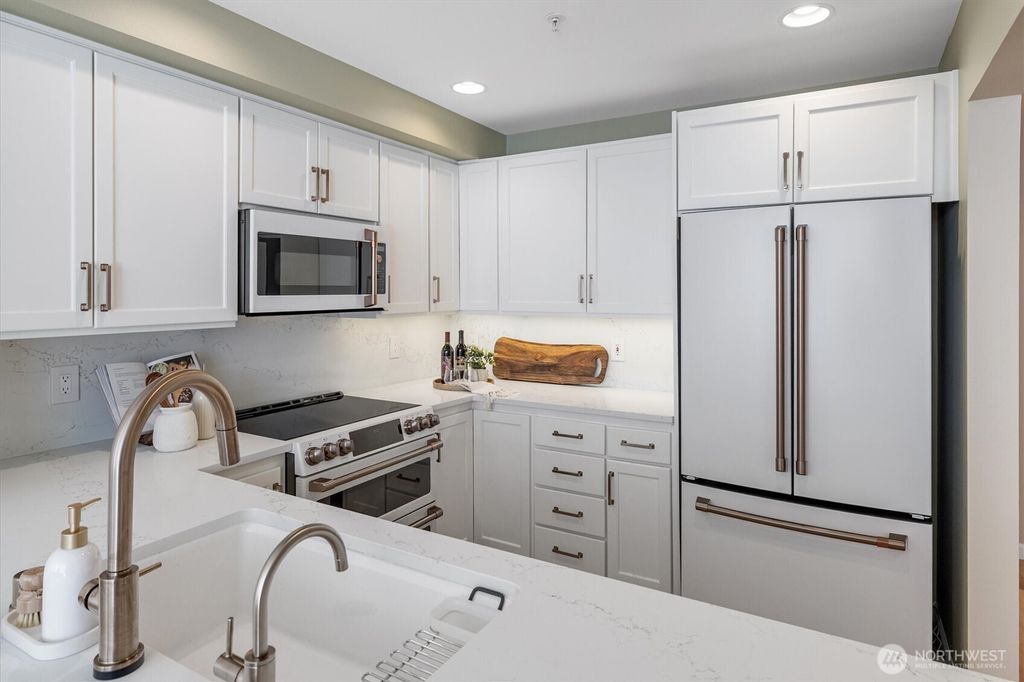 Photo of 225 4th Avenue #B401, Kirkland, WA 98033 (MLS # 2530337)