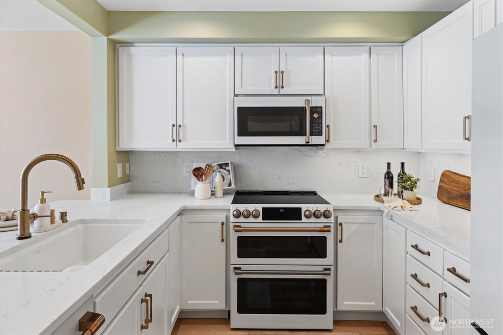 Photo of 225 4th Avenue #B401, Kirkland, WA 98033 (MLS # 2530337)