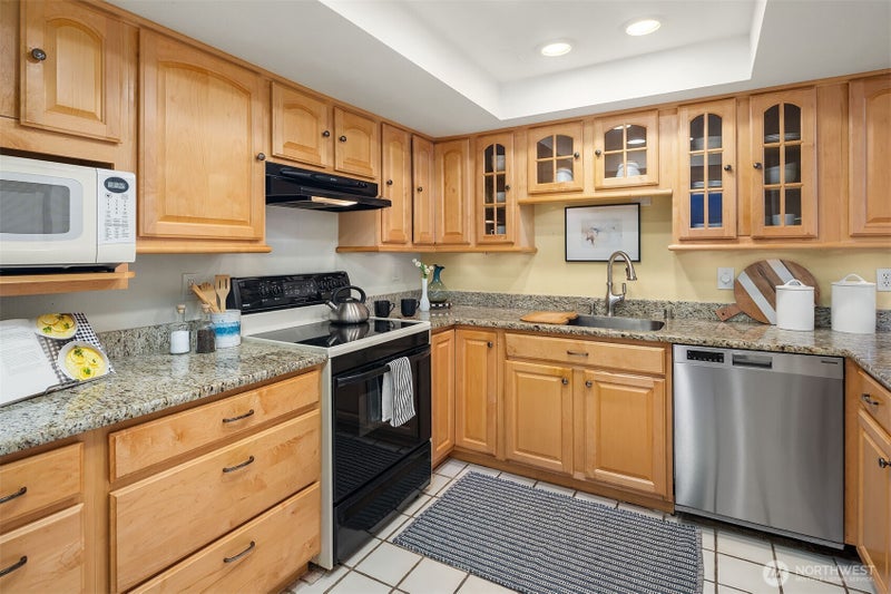10907 NE 41st Drive