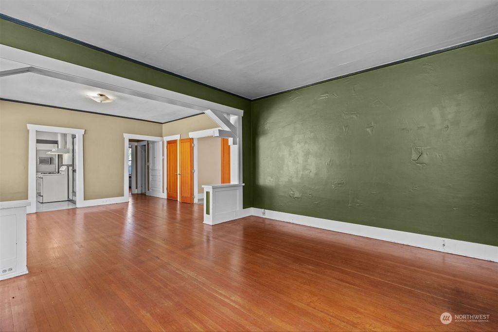 Photo of 6320 Brooklyn Avenue NE, Seattle, WA 98115 (MLS # 2224481)