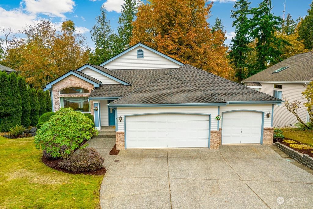 Photo of 613 40th Place, Everett, WA 98201 (MLS # 2013568)