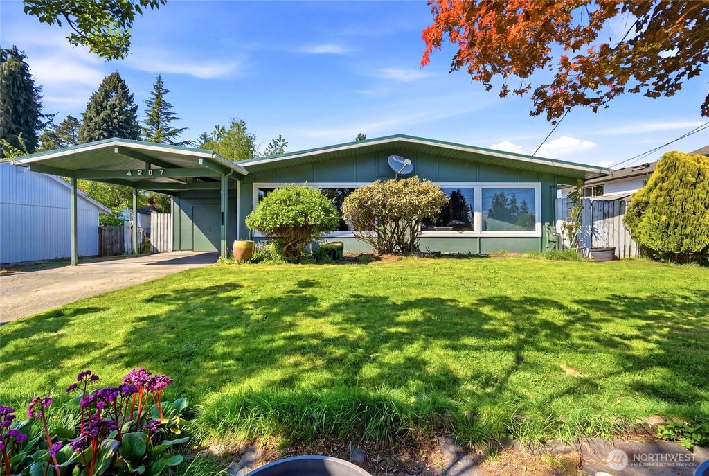 Photo of 4207 225th Street SW, Mountlake Terrace, WA 98043 (MLS # 2518429)