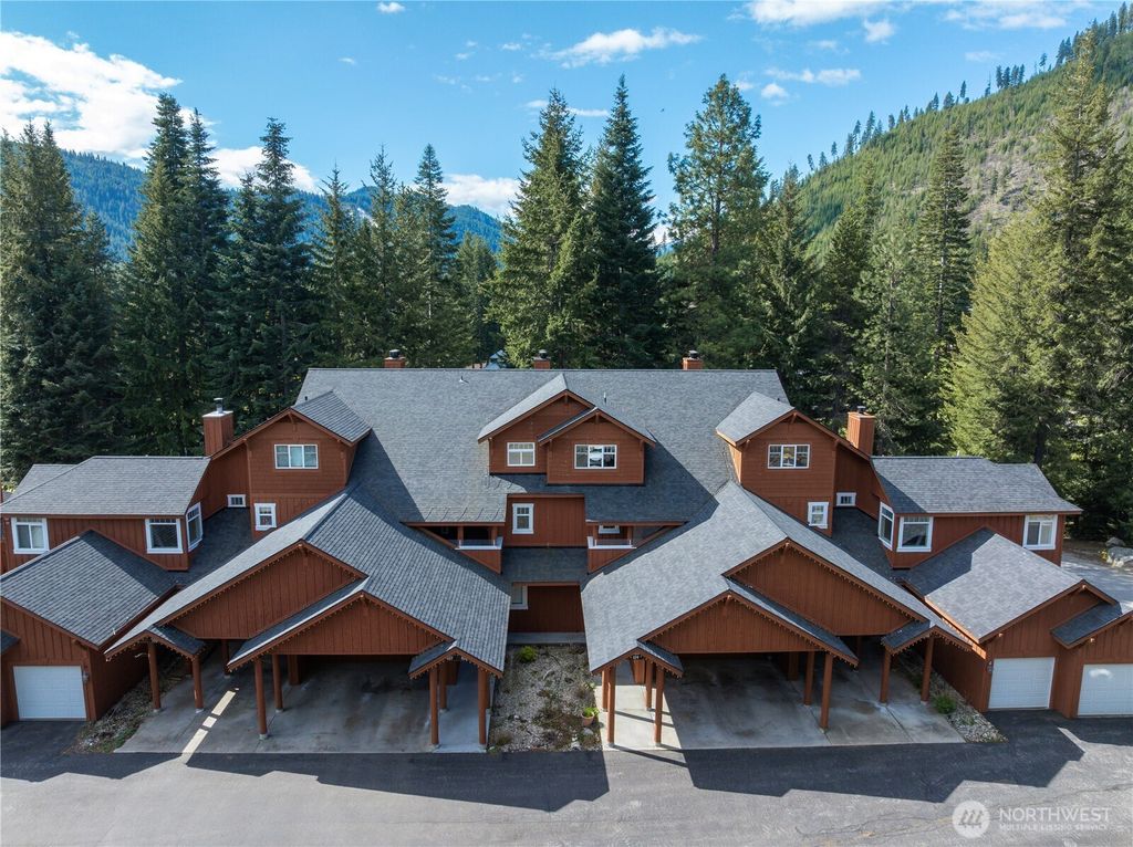 Photo of 20701 Club House Drive #108, Leavenworth, WA 98826 (MLS # 2515613)