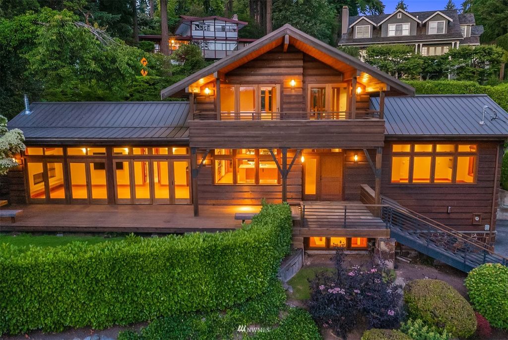 Photo of 1934 Killarney Way SE, Bellevue, WA 98004 (MLS # 1959045)