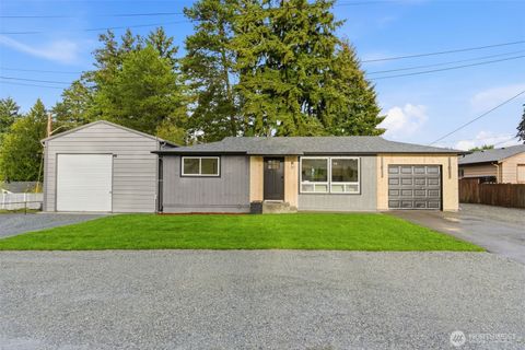 Photo of 12002 2nd Avenue SW, Seattle, WA 98146 (MLS # 2500669)