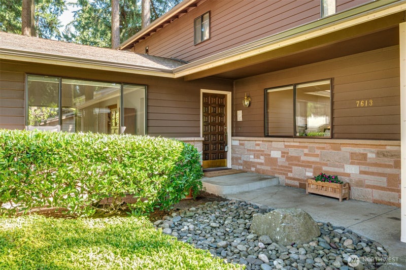 7613 NE 69TH Street