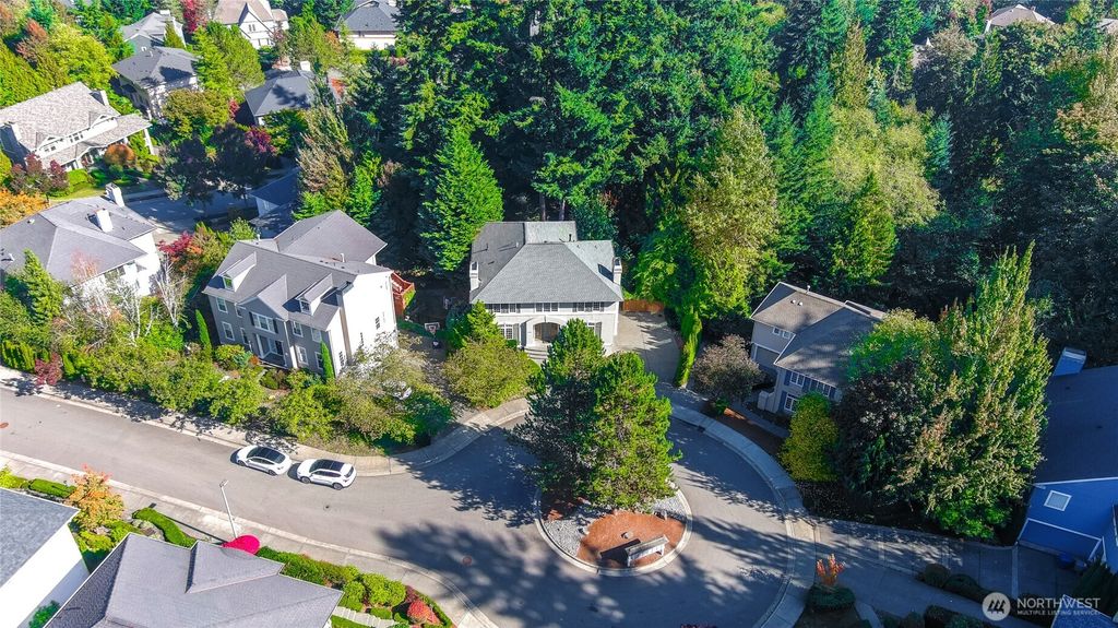 Photo of 4952 160th Court SE, Bellevue, WA 98006 (MLS # 2443336)