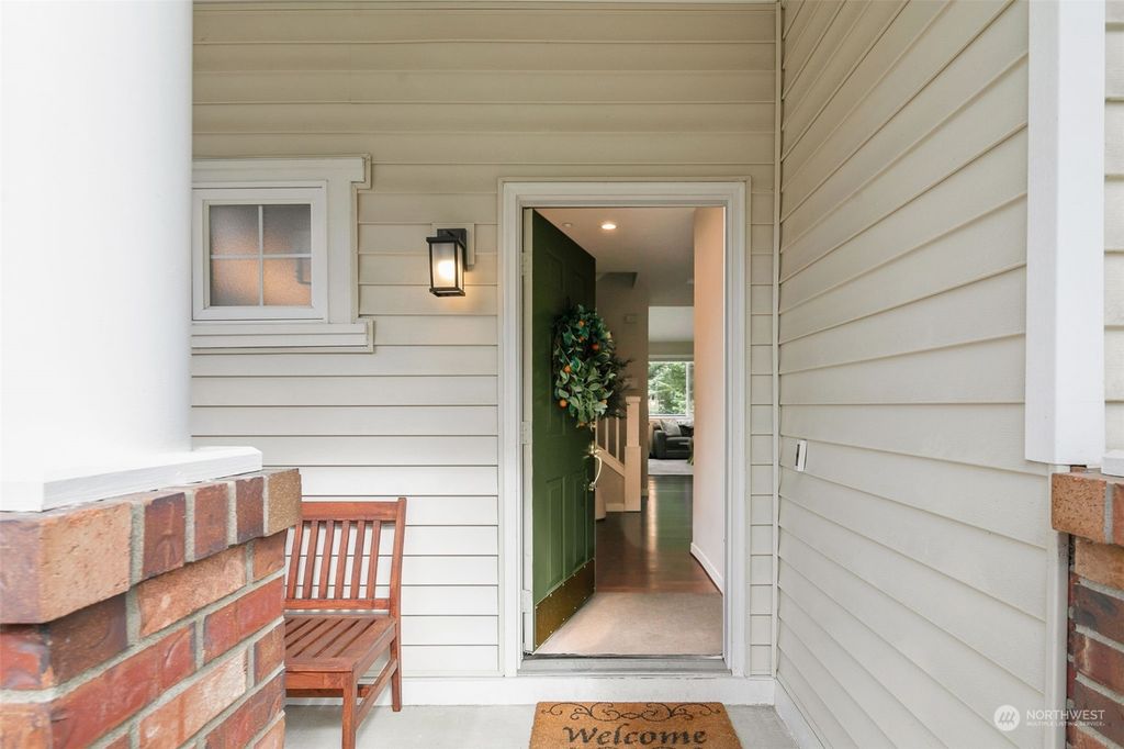 Photo of 15406 134th Place NE, Woodinville, WA 98072 (MLS # 2224715)