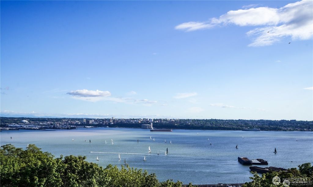 Photo of 4702 Browns Point Boulevard NE, Tacoma, WA 98422 (MLS # 2513889)