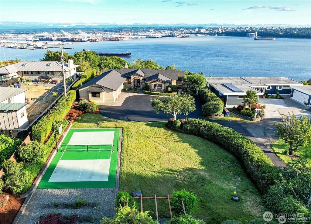Photo of 4702 Browns Point Boulevard NE, Tacoma, WA 98422 (MLS # 2513889)