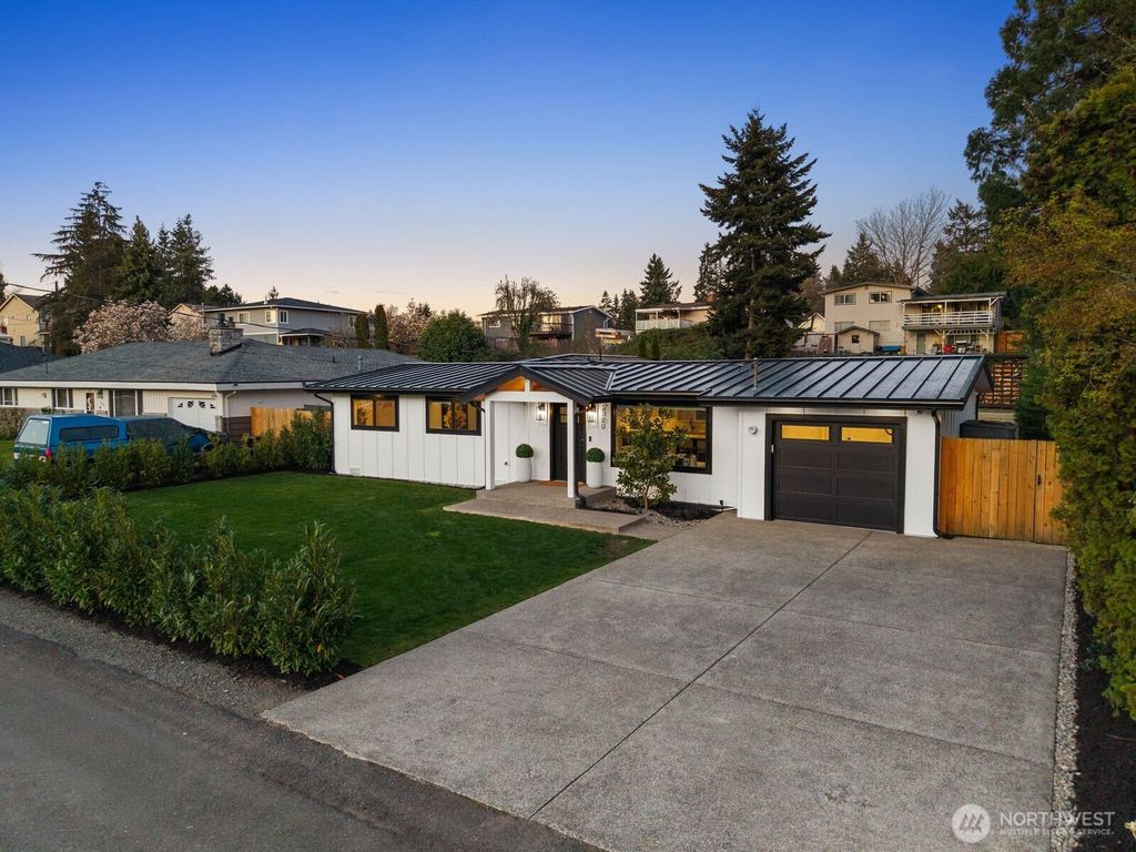 Photo of 2100 Dayton Avenue NE, Renton, WA 98056 (MLS # 2503669)