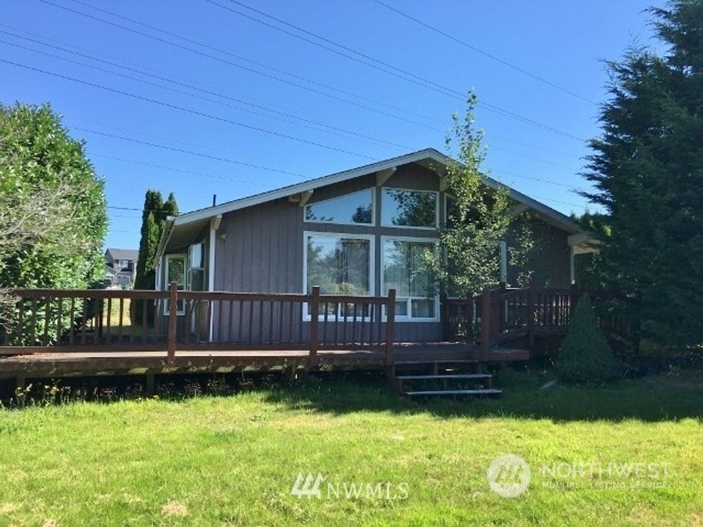 Photo of 2011 Park Avenue, Snohomish, WA 98290 (MLS # 2171743)