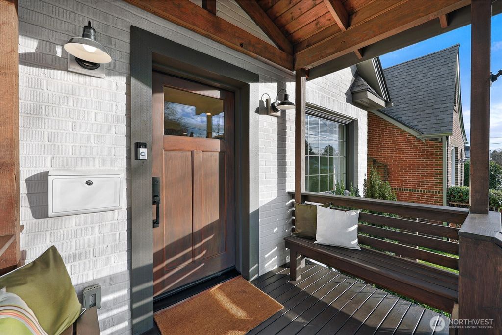 Photo of 7060 Dibble Avenue NW, Seattle, WA 98117 (MLS # 2472972)