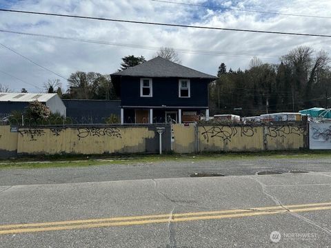 Photo of 322 Railroad Avenue S, Kent, WA 98032 (MLS # 2349606)