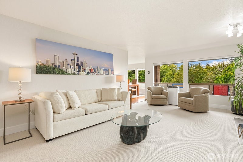 1130 5th Avenue S 201
