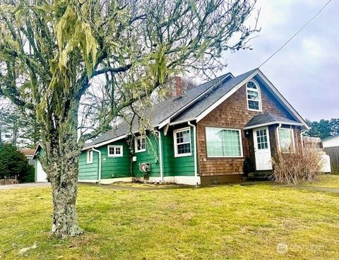 Photo of 1014 Washington Avenue N, Long Beach, WA 98631 (MLS # 2333820) Photo of 1014 Washington Avenue N, Long Beach, WA 98631 (MLS # 2333820)