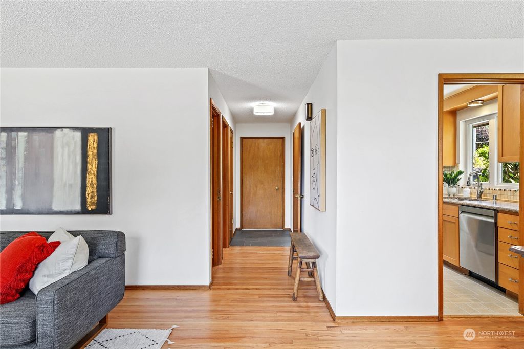 Photo of 3003 SW 115th Street, Seattle, WA 98146 (MLS # 2269562)