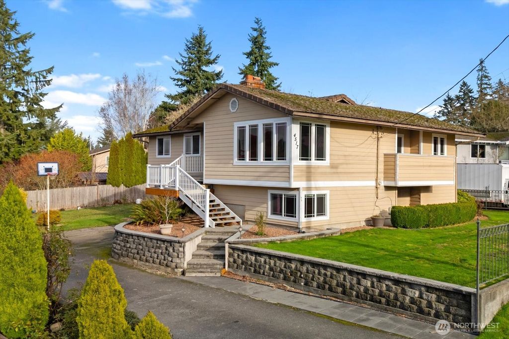 Photo of 4517 76th Street SW, Mukilteo, WA 98275 (MLS # 2458776)