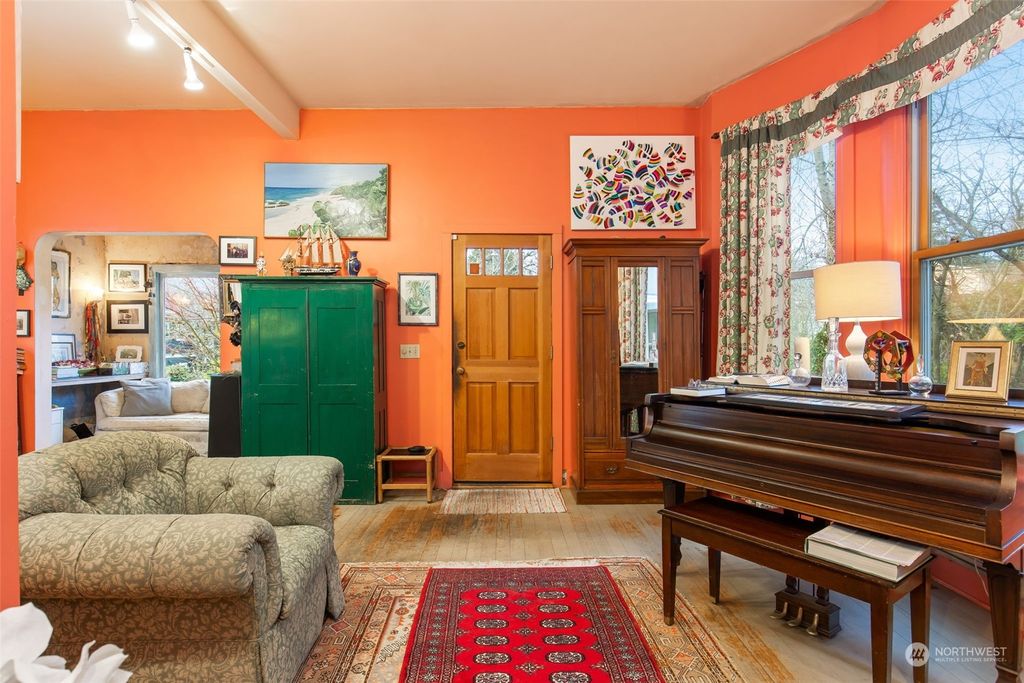 Photo of 2413 Warren Avenue N, Seattle, WA 98109 (MLS # 2037942)