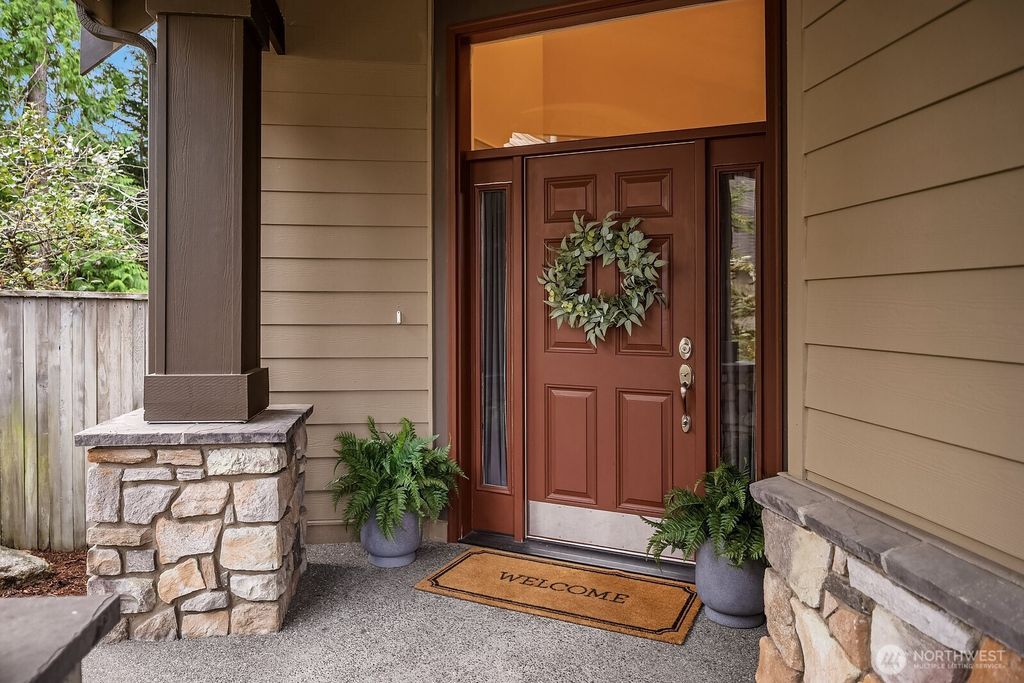 Photo of 817 235th Avenue NE, Sammamish, WA 98074 (MLS # 2459371)