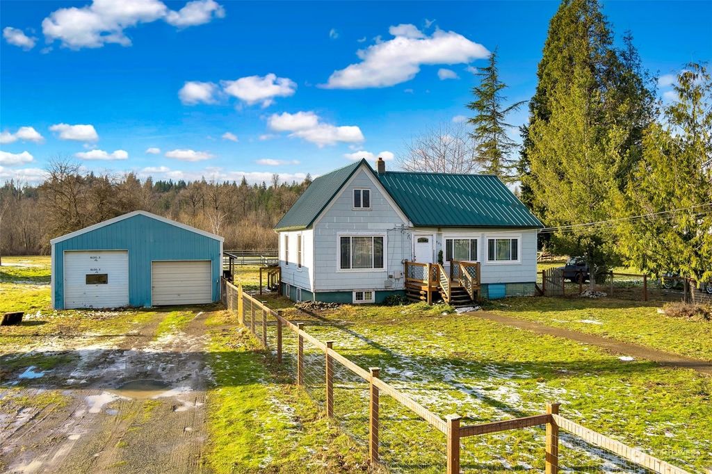 Photo of 403 1st Street, Sultan, WA 98294 (MLS # 2193514)