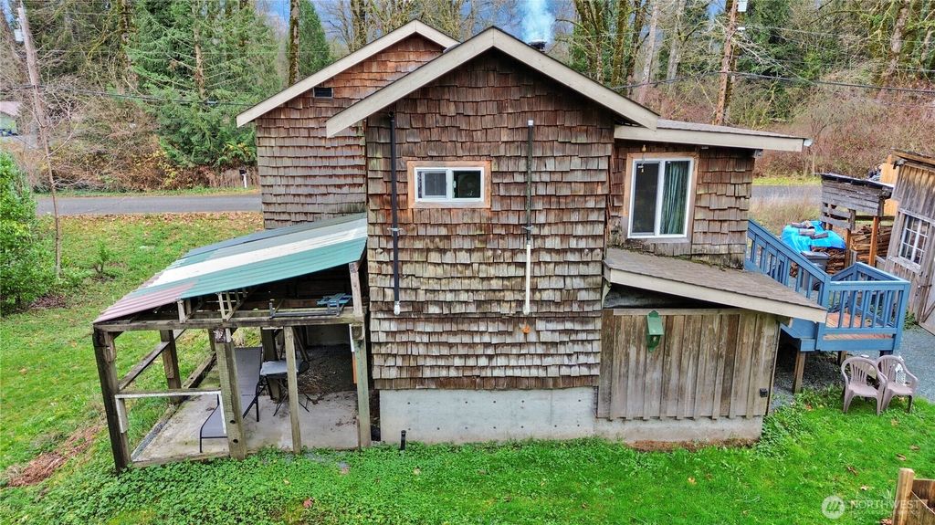 Photo of 41557 Cape Horn Drive, Concrete, WA 98237 (MLS # 2458116)