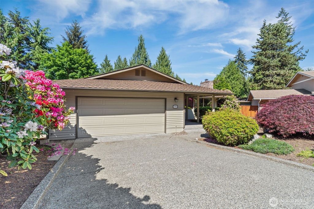 Photo of 15623 22nd Court SE, Mill Creek, WA 98012 (MLS # 2526749)