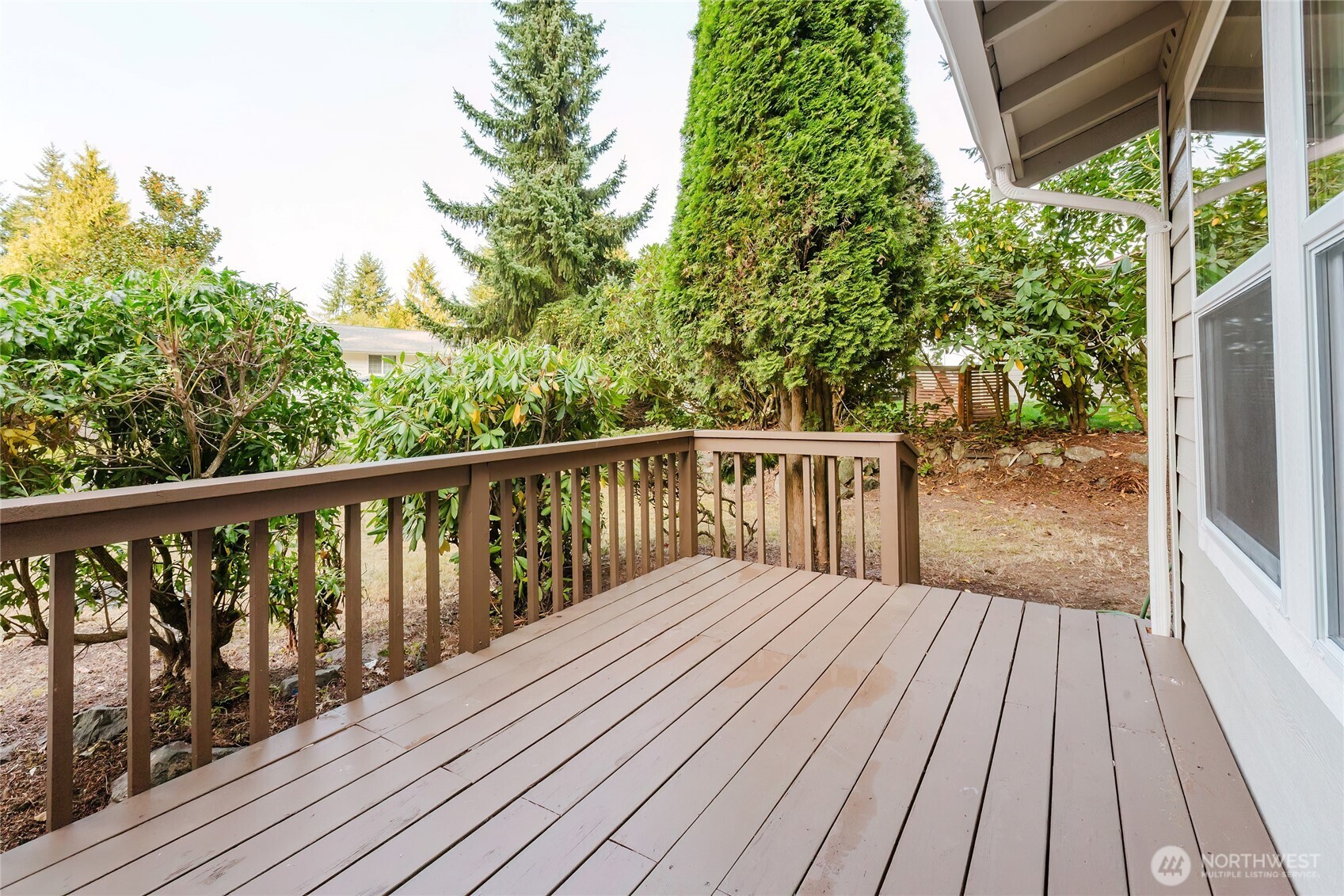 1504 NW Lakehill Circle