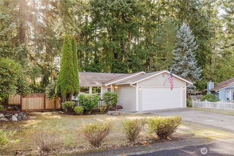 1504 NW Lakehill Circle Silverdale WA 98383