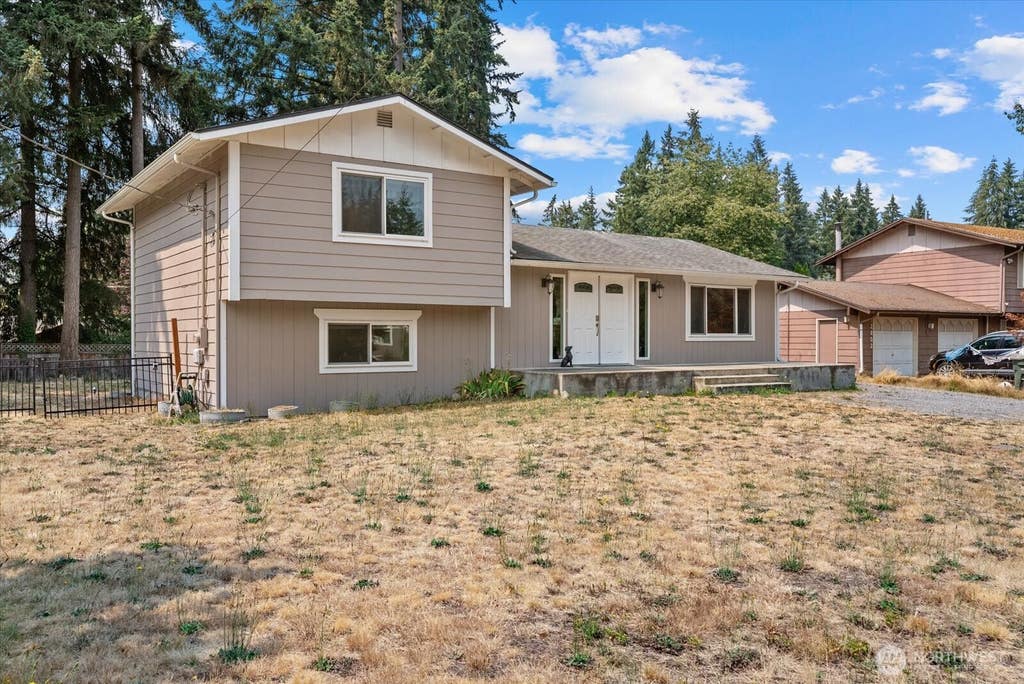 Photo of 12808 Military Road E, Puyallup, WA 98374 (MLS # 2555239)