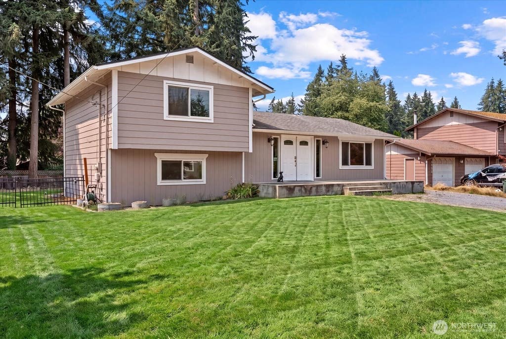Photo of 12808 Military Road E, Puyallup, WA 98374 (MLS # 2555239)