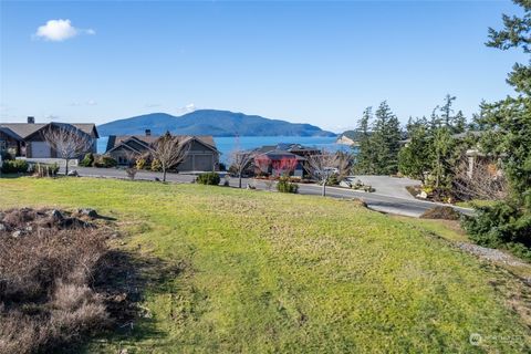 Photo of 2707 17th Street, Anacortes, WA 98221 (MLS # 2207897)