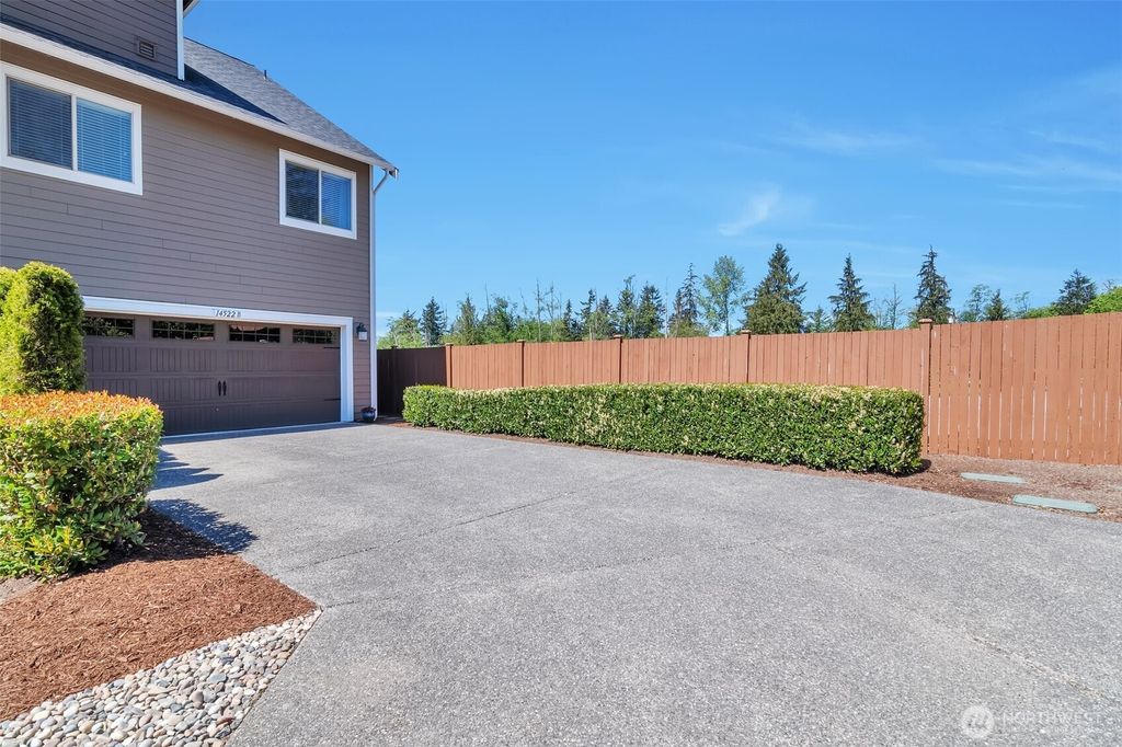 Photo of 14522 15th Avenue W #B, Lynnwood, WA 98087 (MLS # 2371729)