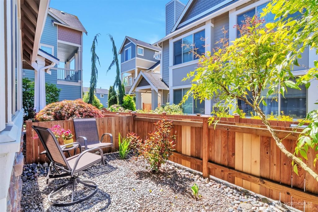 Photo of 14522 15th Avenue W #B, Lynnwood, WA 98087 (MLS # 2371729)