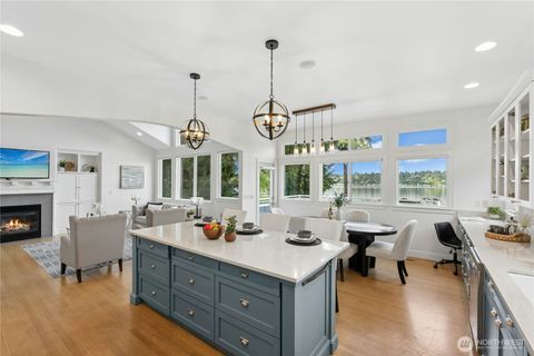 Photo of 13130 Holmes Point Drive NE, Kirkland, WA 98034 (MLS # 2559856)