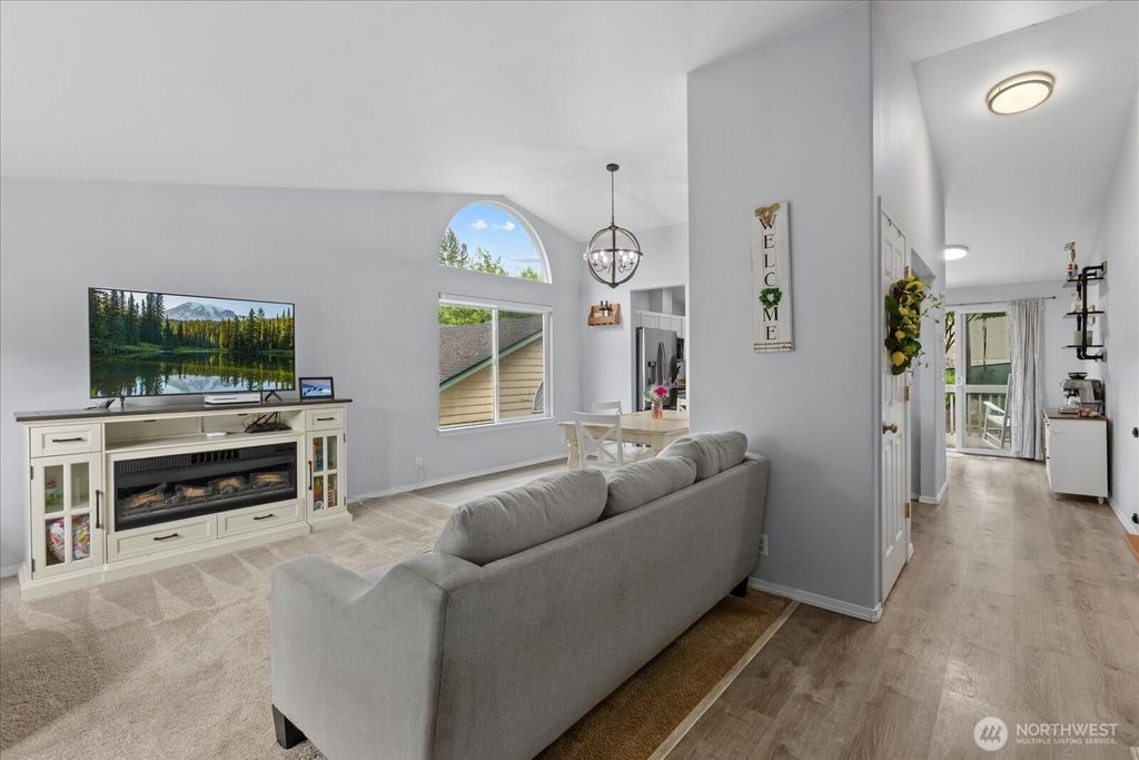 Photo of 421 Rainbow Place, Snohomish, WA 98290 (MLS # 2529799)