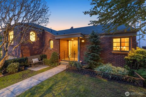 2322 Eyres Place W Seattle WA 98199