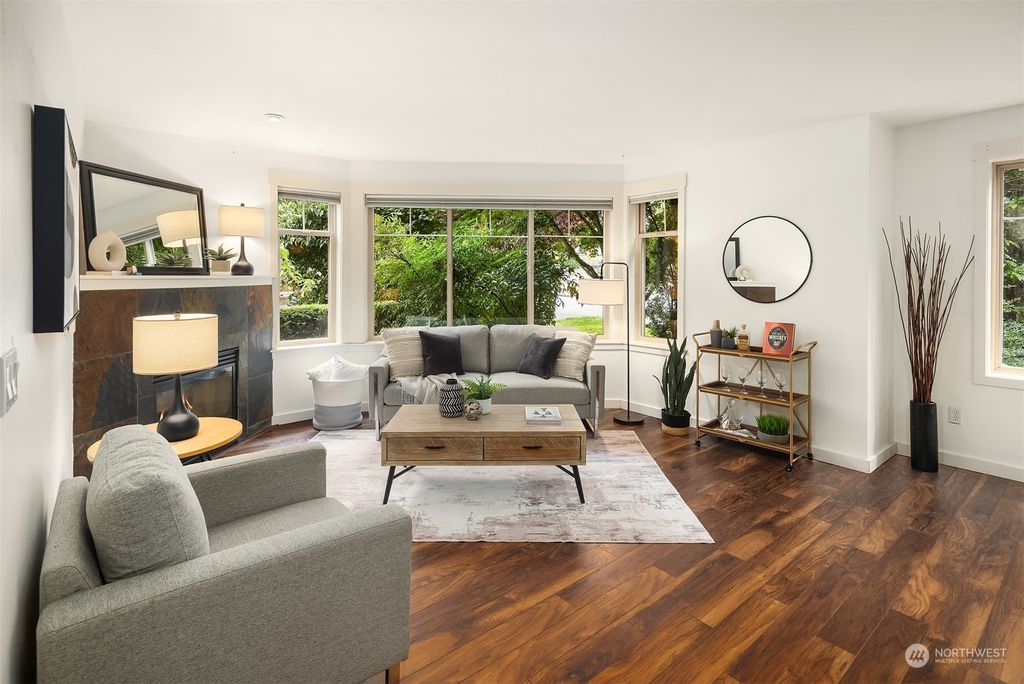 Photo of 1621 E Spring Street #1B, Seattle, WA 98122 (MLS # 2277206)