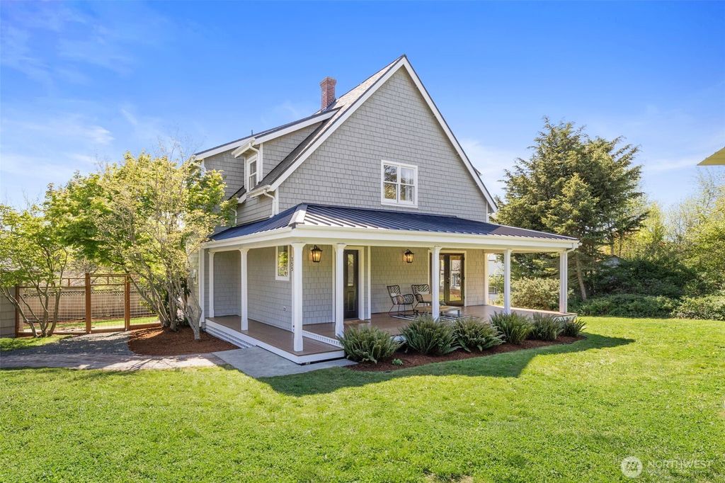 Photo of 355 21st Street, Port Townsend, WA 98368 (MLS # 2516060)