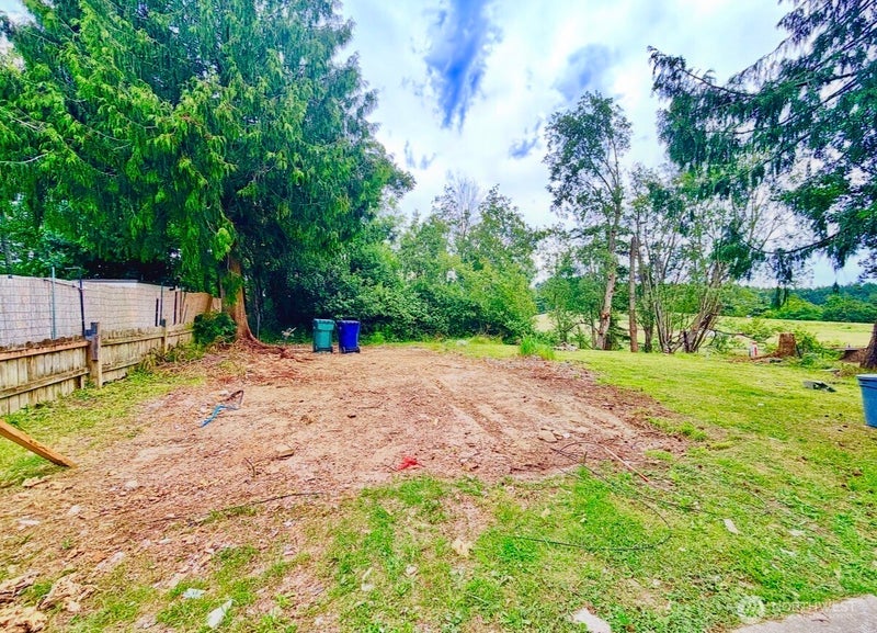 2317 Twin Place