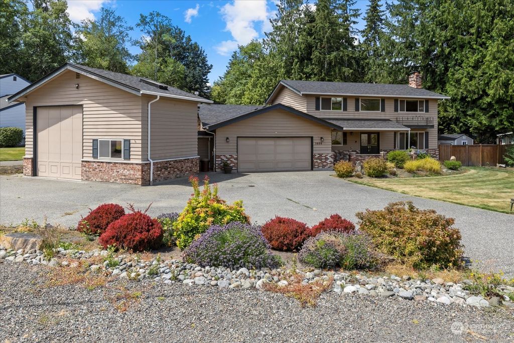 Photo of 5608 Sound Avenue, Everett, WA 98203 (MLS # 2271468)