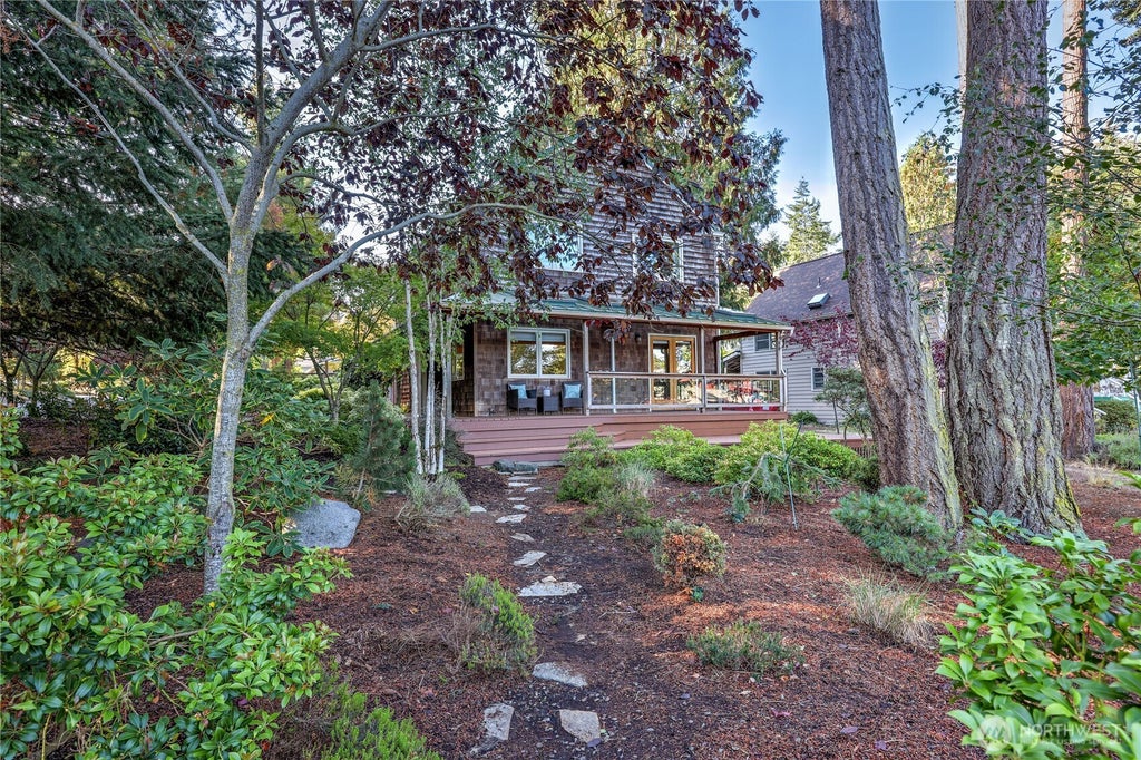Photo of 1925 Walnut Street, Port Townsend, WA 98368 (MLS # 2586285)