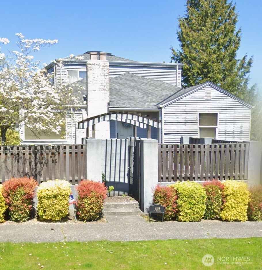 Photo of 4108 W Bertona Street, Seattle, WA 98199 (MLS # 2592000)