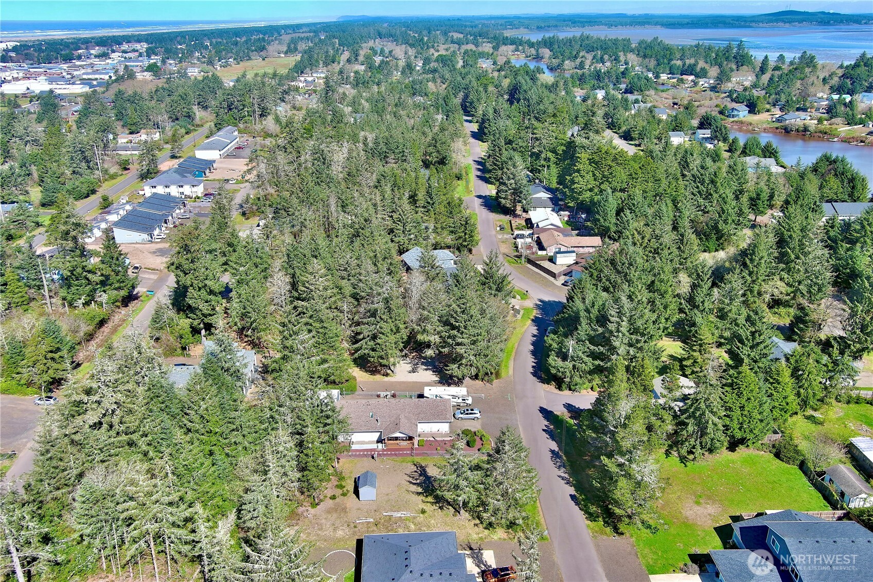 583 Meadow Avenue NE